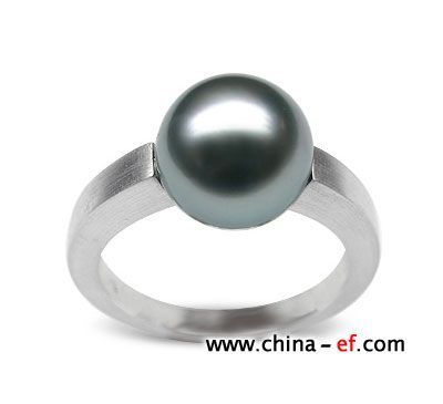 值得你擁有的白金黑<a  target=_blank><font color=blue><u>珍珠</u></font></a>戒指