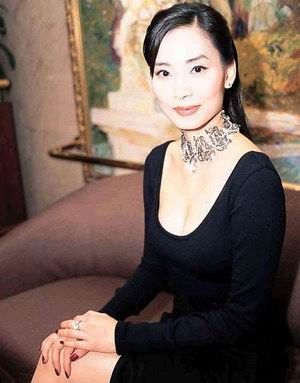 鄺美云發家史：從零用錢五角到身家五億(圖)