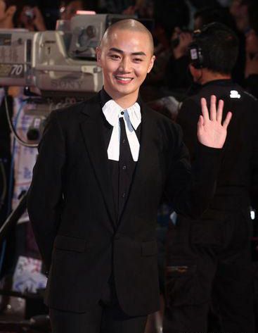 46屆金馬獎(jiǎng)上演“黑白型男會(huì)”(圖)