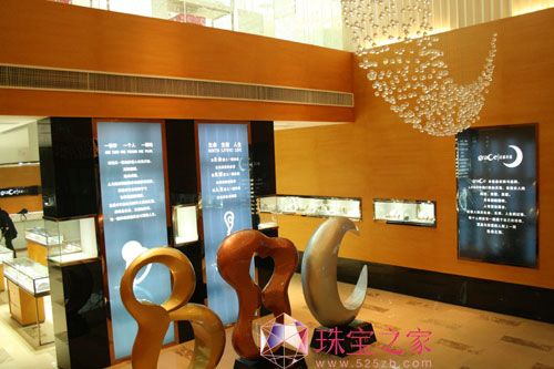 佳麗珍珠：設(shè)計(jì)師和品牌相輔相成