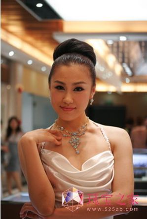 2010秋季愛迪爾珠寶系列精品模特秀