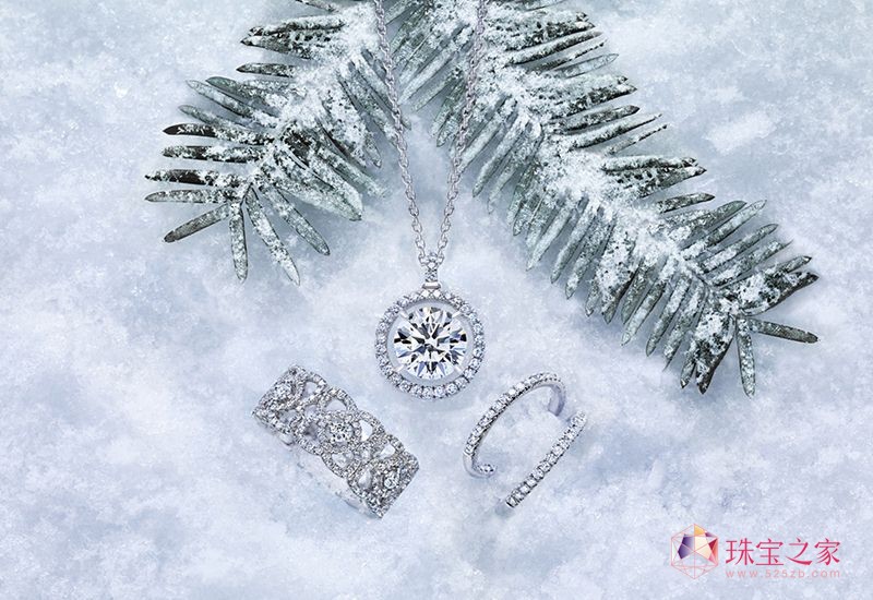 DE BEERS（戴比爾斯）與圣誕雪花媲美的鉆飾