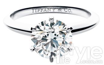Tiffany&Co. 經典傳世六爪鑲嵌鉆戒 Tiffany&Co. 經典傳世六爪鑲嵌鉆戒