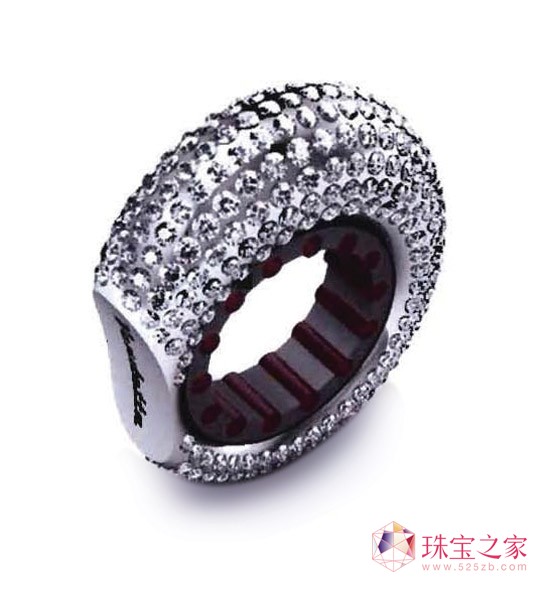 第3名 鉑金鑲鉆戒指