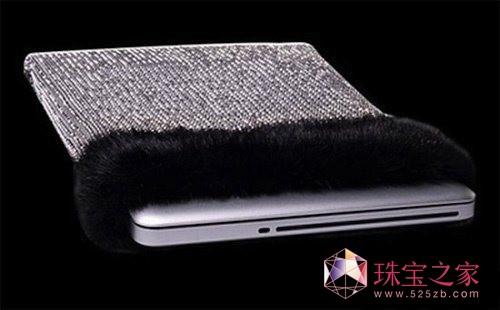 全球最貴的筆記本套面世 鑲嵌8000顆鉆石價值7千萬