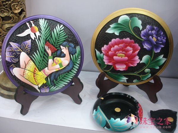 文博會現(xiàn)場精美的工藝品