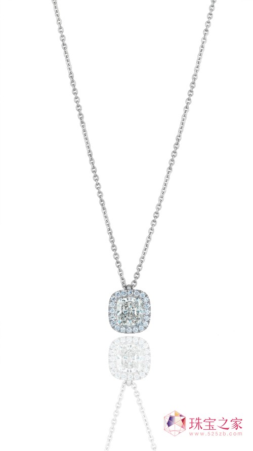 @ʯ錚еġӰ󎟡(Jeweller of Light)Ƞ˹@ʯ錚(De Beers Diamond Jewellers)yAš·feµAOӋAȫAuraϵУAuraϵеĻʽиɫ@ʯ,ԏጌŮȻăAĽ֮顣