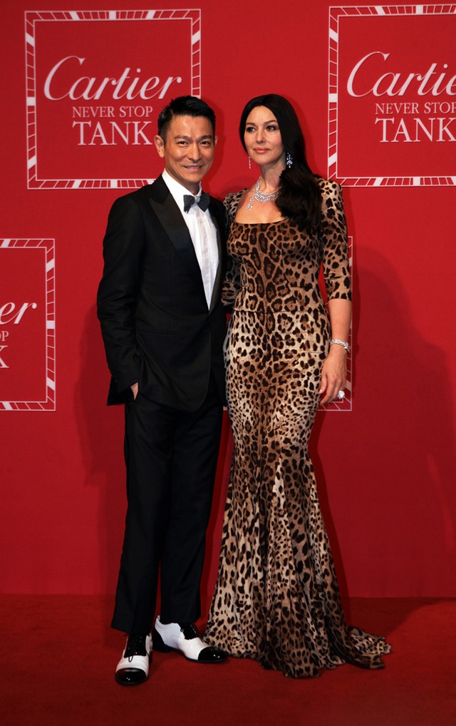 ؁ Cartier ϺeСNever Stop TankTank֮ҹʢɌӰĪݿؐ(Monica Bellucci)ǄA 
