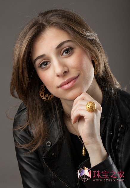 Joanna Dahdah ׶ؐأƳׂ錚OӋϵк׌һeQ錚OӋbpProfessional Jewellers־ٝux2010Ӣ錚硰Hot 100錚ӢС