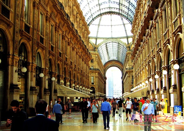 艾曼紐爾二世拱廊(Galleria Vittorio Emanuele II)