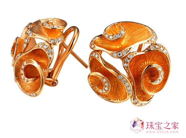 浪漫七夕 周大金七夕禮物推薦“花惜語”鉆石鑲嵌系列