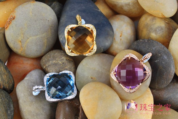 AIO恒鉆匯寶七夕新品推薦，可以刻字的字母吊墜，愛在心底。