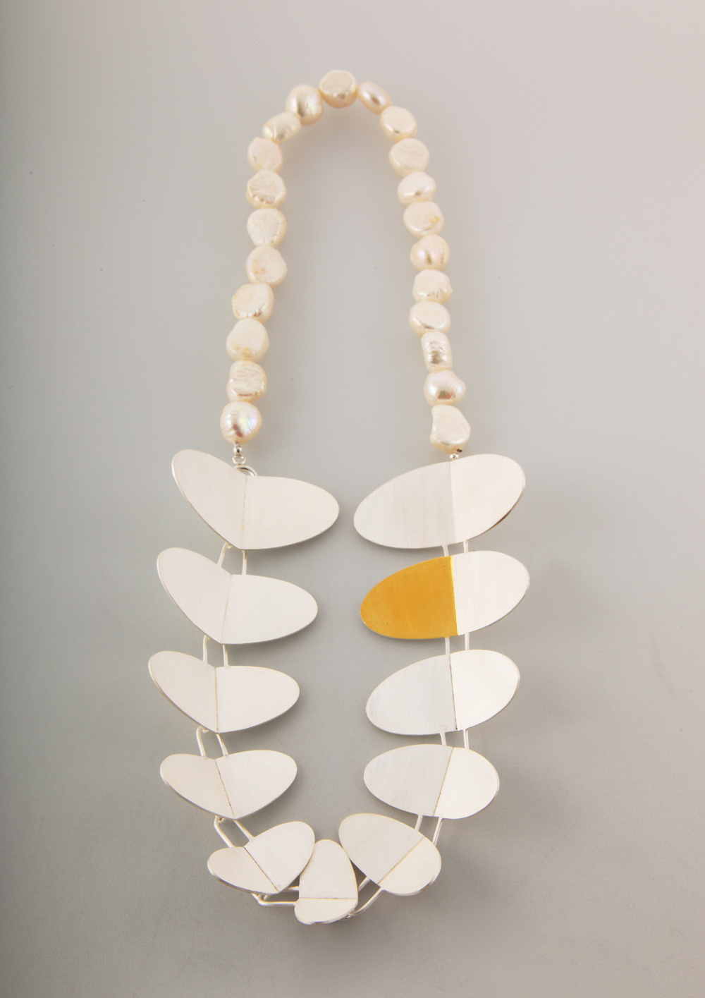 倪獻(xiàn)鷗珠寶藝術(shù)與藝術(shù)珠寶作品2