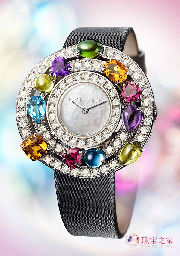BVLGARI 全新 Astrale 系列深邃星空彩色腕表