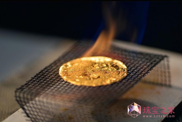 卡地亞 Rotonde de Cartier獵豹裝飾腕表