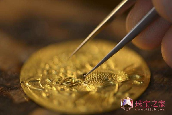 卡地亞 Rotonde de Cartier獵豹裝飾腕表