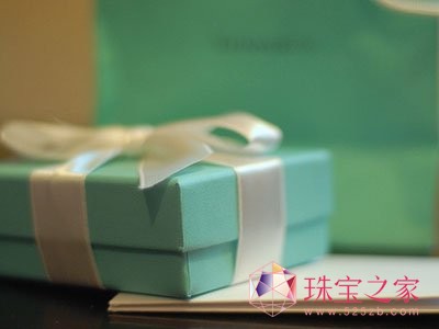 消費者觀念轉變：Tiffany最大的威脅來自于高新技術產品