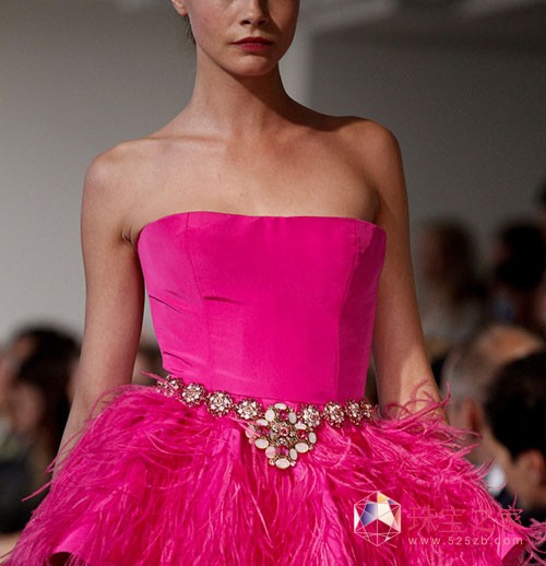奧斯卡德拉倫塔Oscar De La Renta 2013春夏時裝秀珠寶
