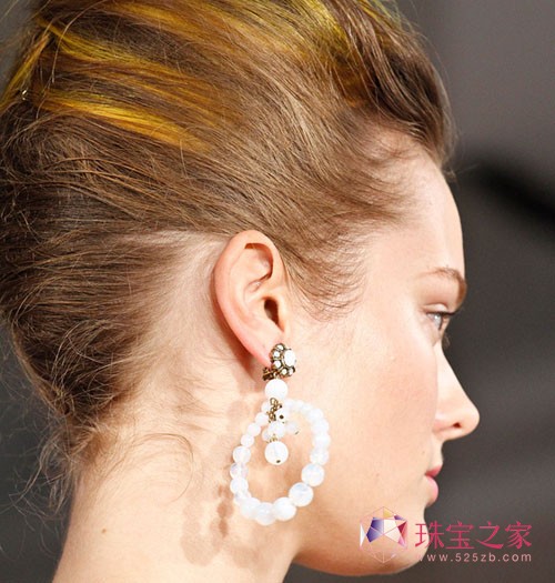 W˹Oscar De La Renta 2013ĕrb錚