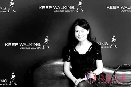 VIVIENNE TAM Ar(sh)bO(sh)Ӌ(j)