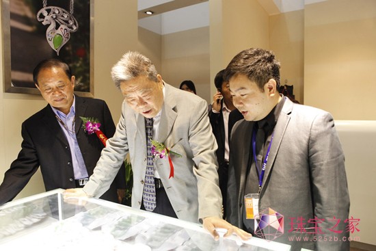 上海國際珠寶展：玉翠山莊暢逐翡翠時尚“中國夢”