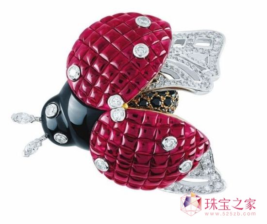 Coccinelle Mystérieuse 紅寶石隱秘式鑲嵌胸針 Van Cleef & Arpels，珠寶設計