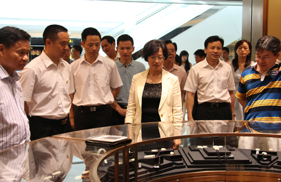 廈門副市長國桂榮參觀深圳金麗國際珠寶交易中心