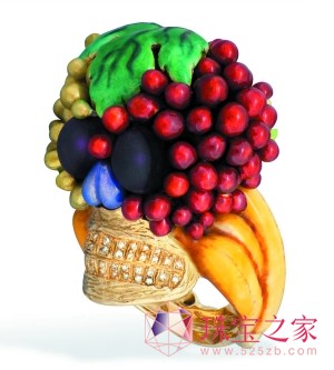 華麗外表下:小戒指暗藏大世界