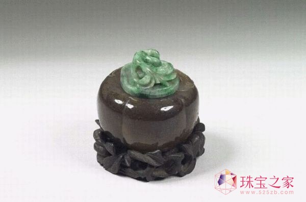 帶翠蓋小玉罐