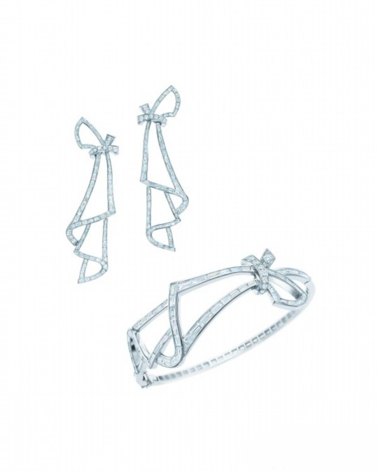 Tiffany & Co.蒂芙尼鉑金鑲嵌鉆石耳墜及手鐲