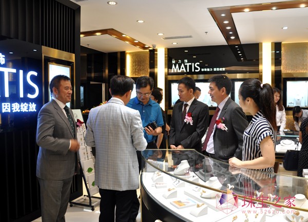 嘉賓蒞臨魅力飾MATIS珠寶討論珍珠產品發展新趨勢