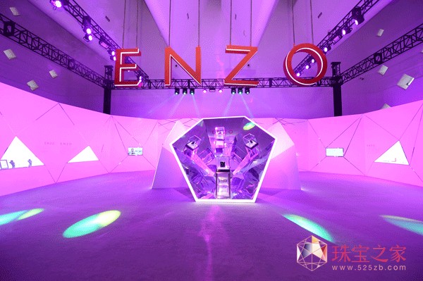 ENZO跨界設計師作品展覽及十周年慶典 璀璨星光閃耀申城 