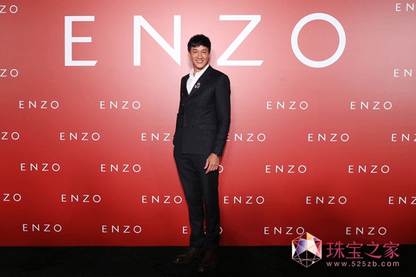 何潤東出席ENZO在華十周年品牌慶典