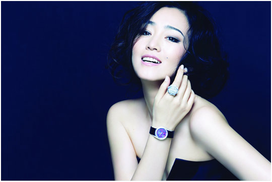 鞏俐優雅出鏡演繹至美臻品，PIAGET伯爵LimelightGala腕表集聚京城