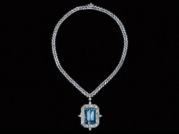 ܽ 2015Blue Book錚 ˮマ(yu)c1