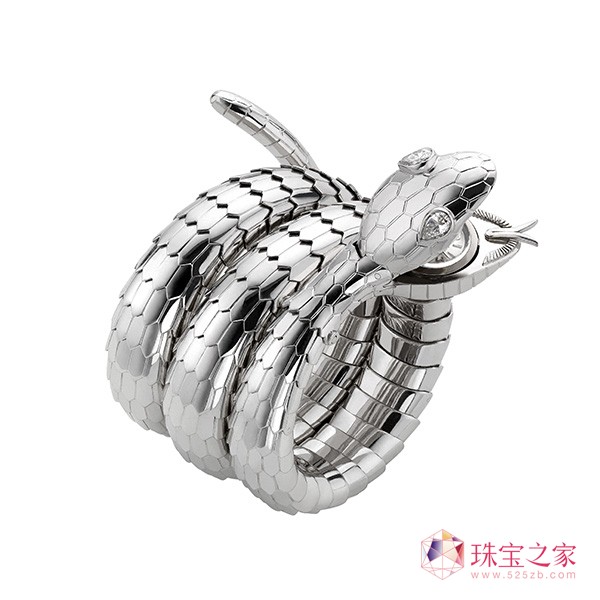 舒淇攜作品《我最好朋友的婚禮》現身紅毯，一身白色裝扮的她，佩戴寶格麗古董典藏系列鉑金鉆石項鏈