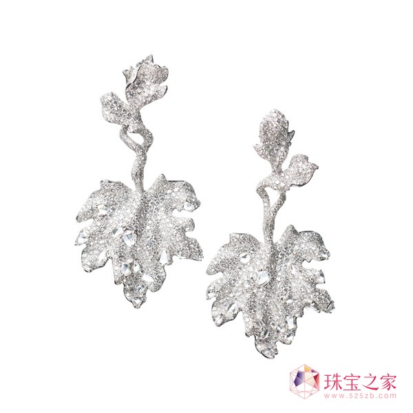 白百何配戴CINDY CHAO藝術(shù)珠寶閃耀華表獎(jiǎng)