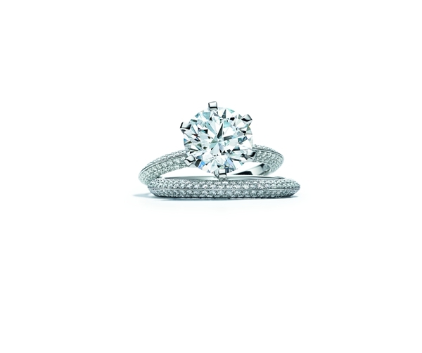 130周年限量版全鉆The Tiffany® Setting蒂芙尼六爪鑲嵌鉆戒，限量130枚