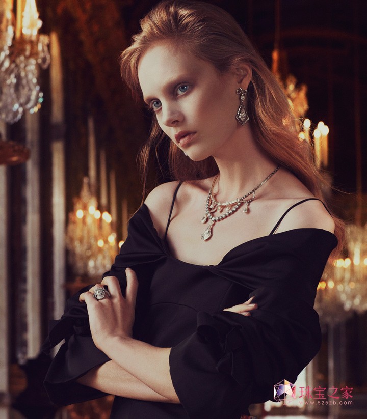 Steffi SoedeHow To Spend Its־201611̖