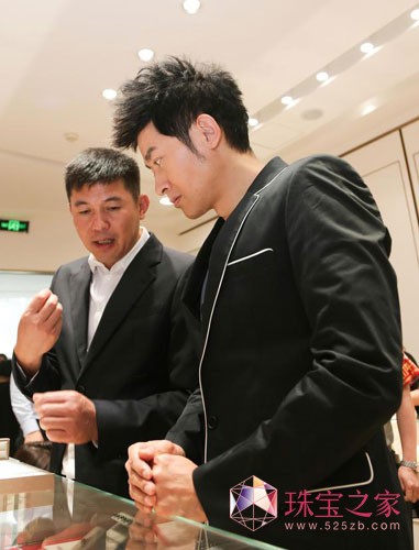 RUANS阮仕珍珠廈門店盛大開幕 任泉現場助陣
