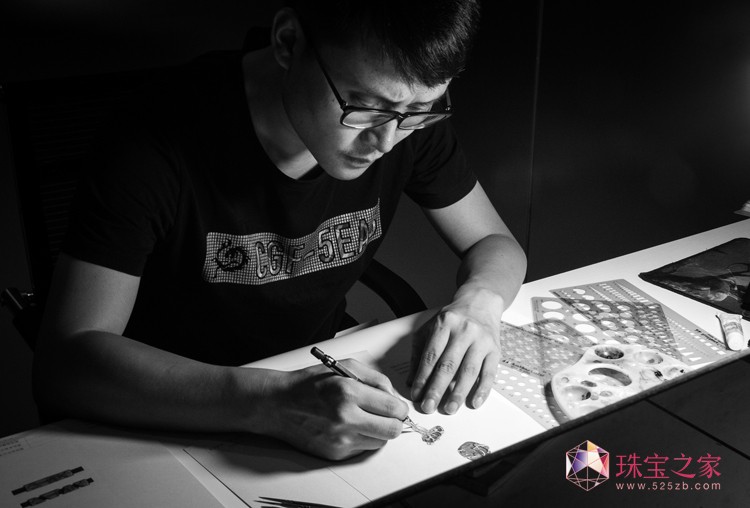 珠寶設(shè)計(jì)師代波軍與珠寶孤品