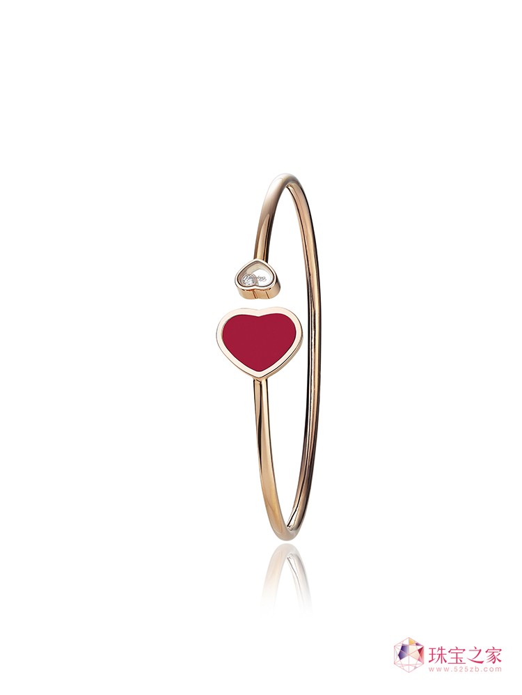 章澤天佩戴Chopard蕭邦Happy Hearts系列手鐲優(yōu)雅演繹浪漫假日風(fēng)情