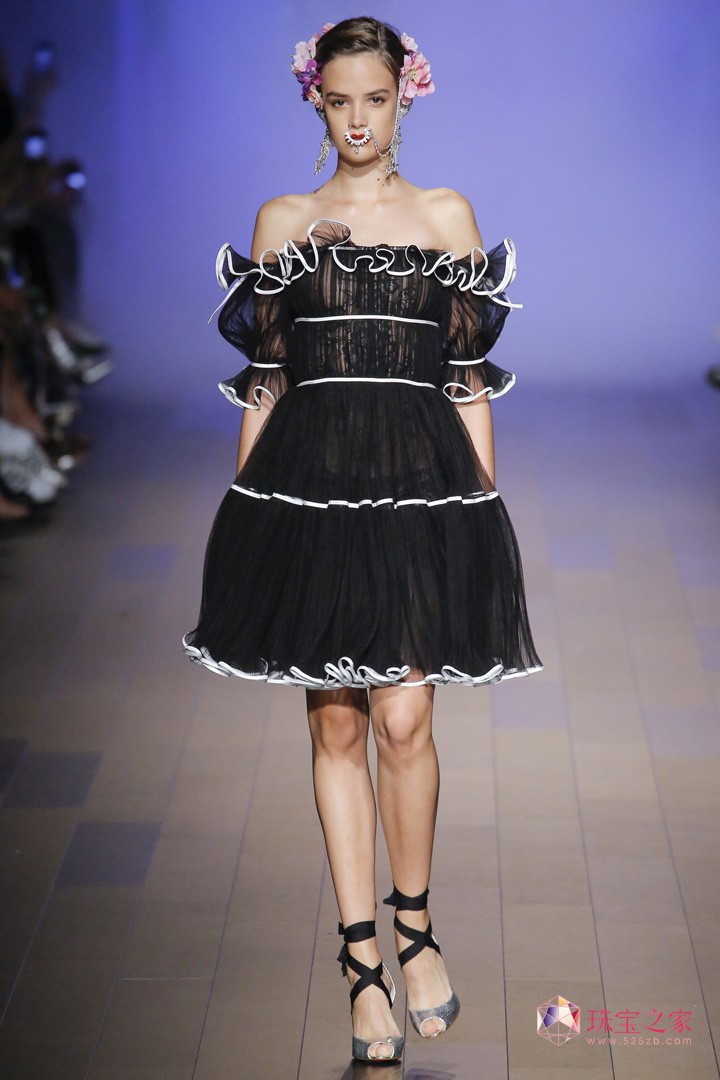 Naeem Khan 2018春夏系列時裝秀