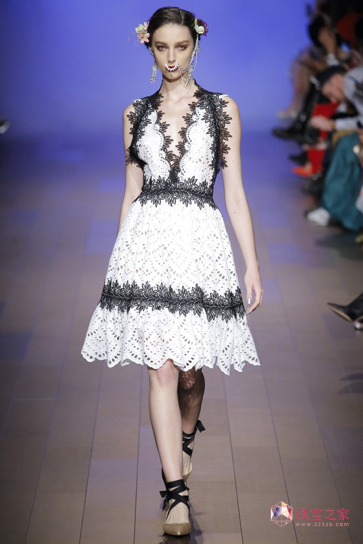Naeem Khan 2018春夏系列時裝秀