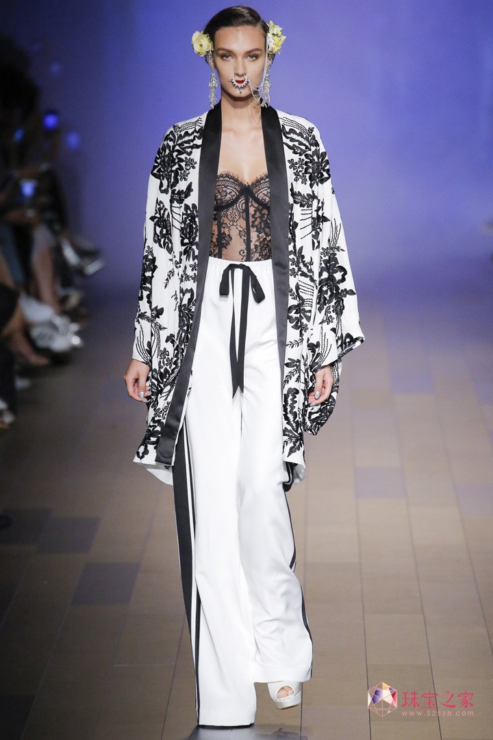 Naeem Khan 2018春夏系列時裝秀