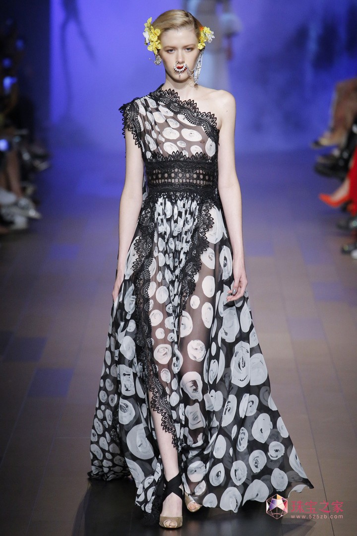 Naeem Khan 2018春夏系列時裝秀