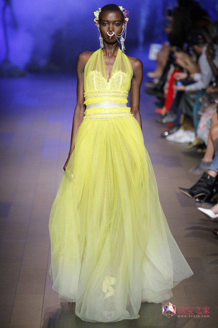 Naeem Khan 2018春夏系列時裝秀