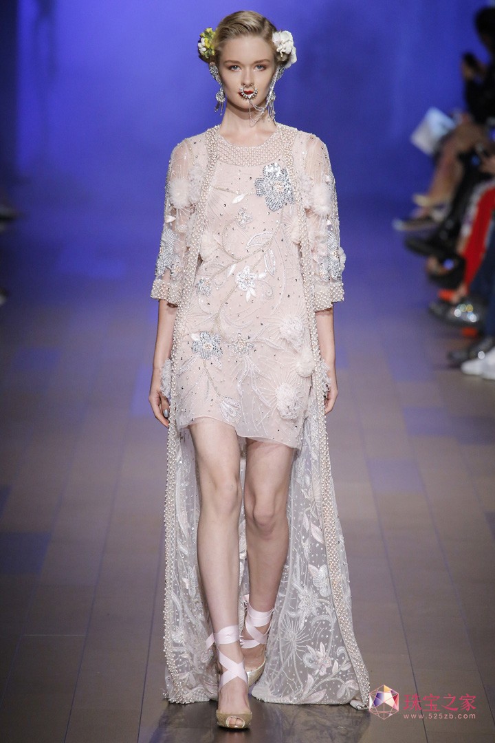 Naeem Khan 2018春夏系列時裝秀