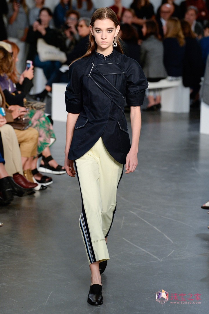 別具青春感，Sportmax 2018春夏系列時裝秀