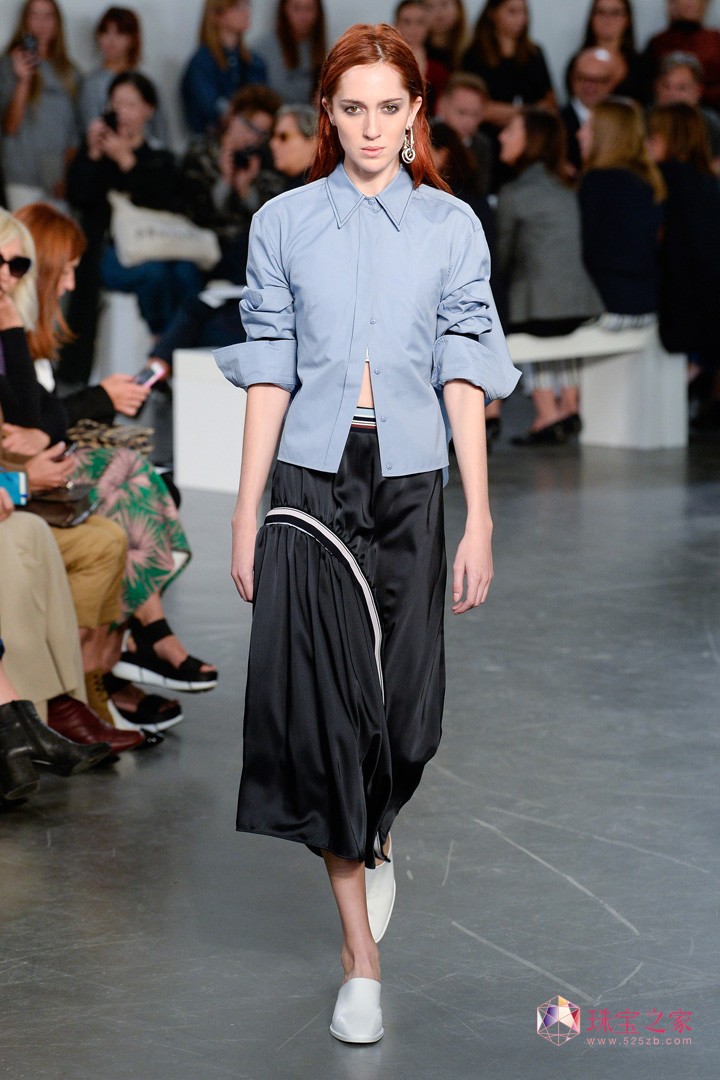 別具青春感，Sportmax 2018春夏系列時裝秀